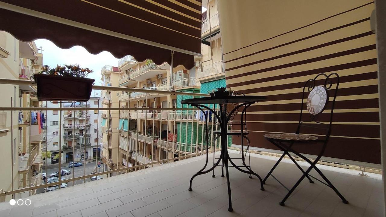 Casa Angela Apartment Салерно Екстериор снимка